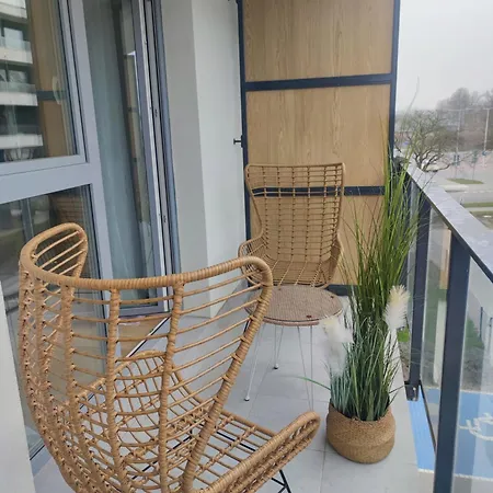 Piaskowy Z Parkingiem Zewnetrznym Апартаменты *